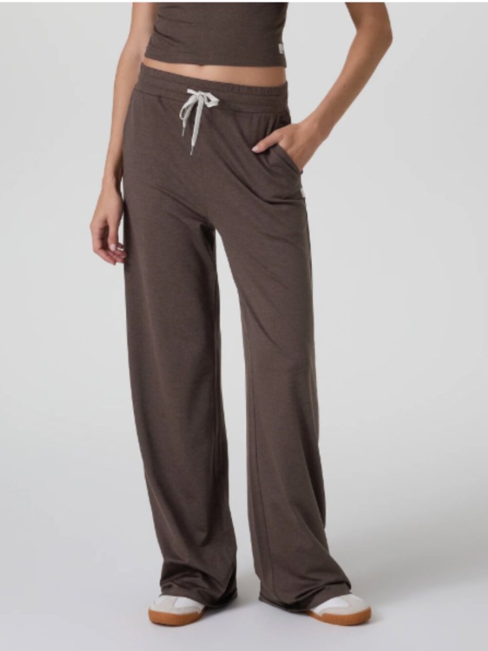 Vuori Halo Essential Wideleg Pant - Short - Picture 1 of 4